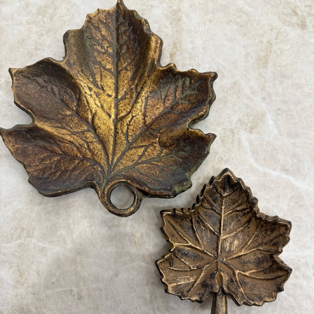 🍁 🍁 2 Metal Maple Leaf Candy Decorative Dishes